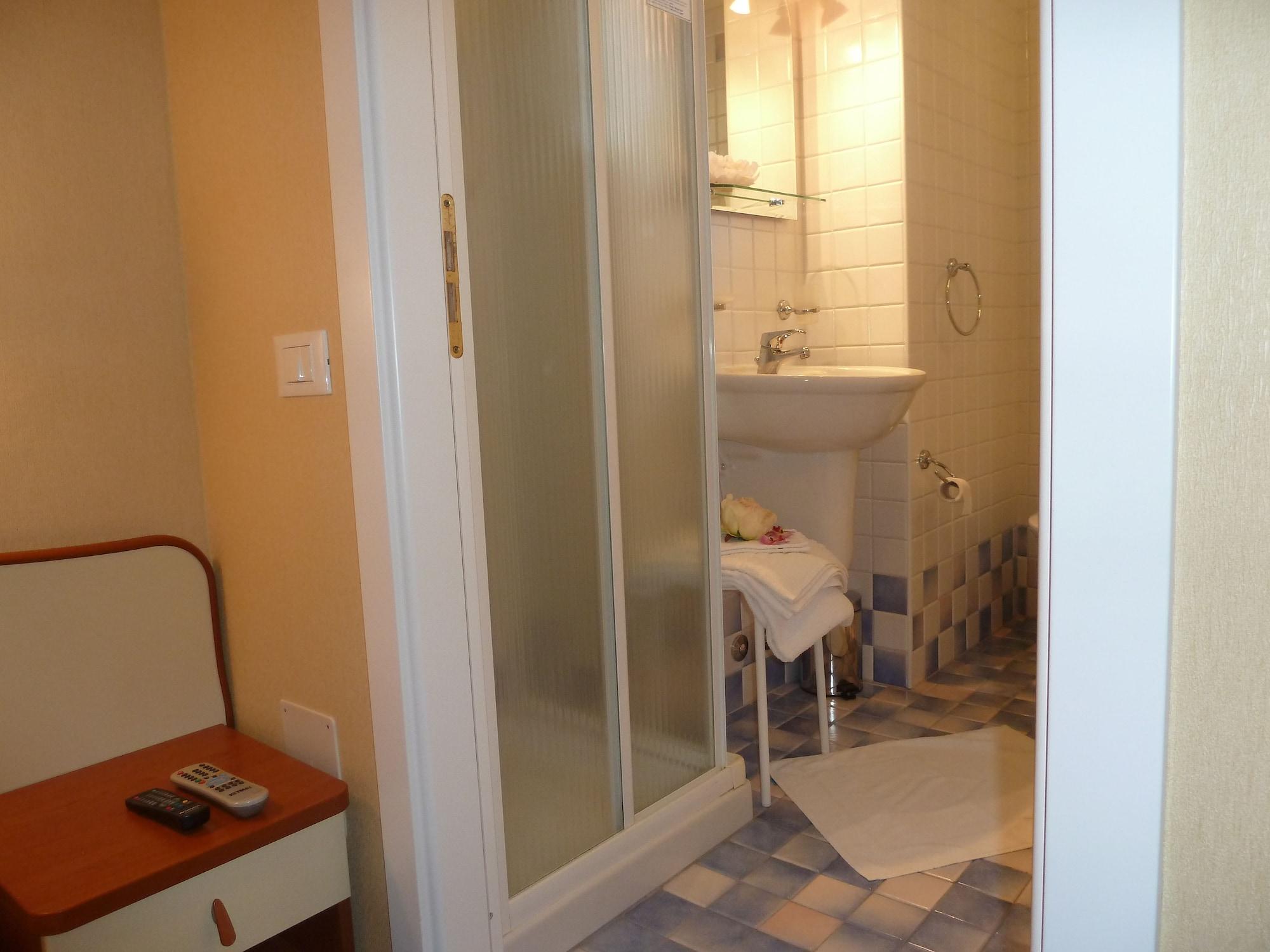 Hotel Crosal