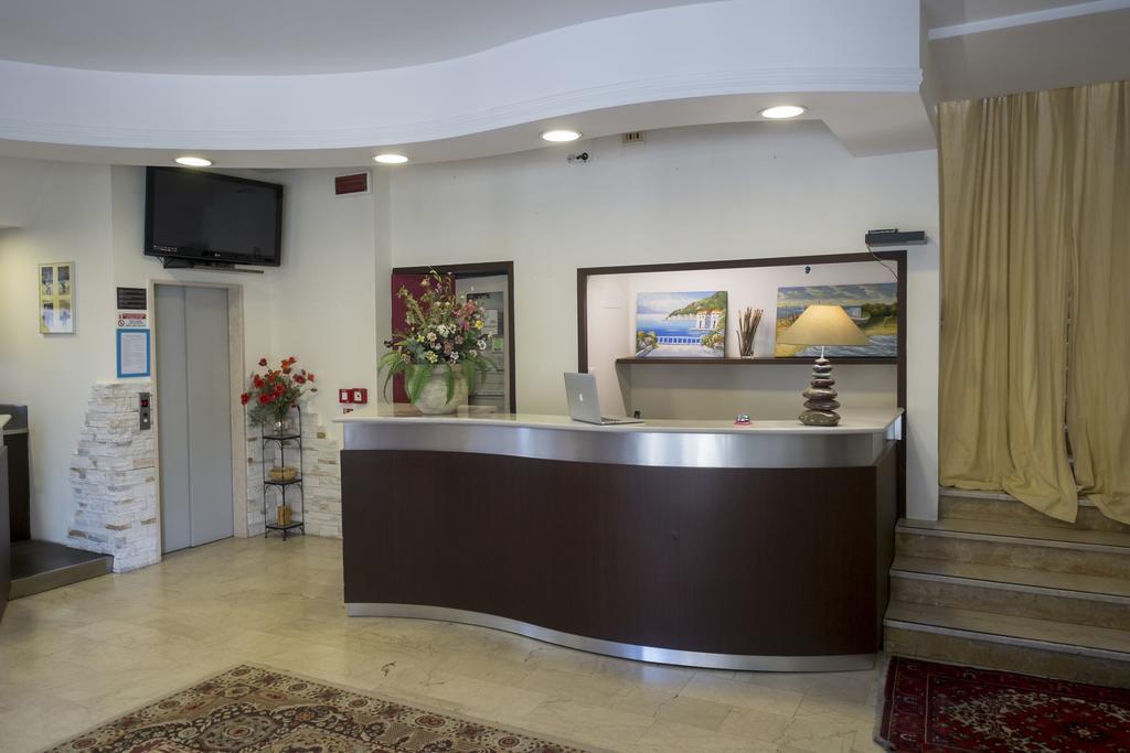 Hotel Crosal Rimini