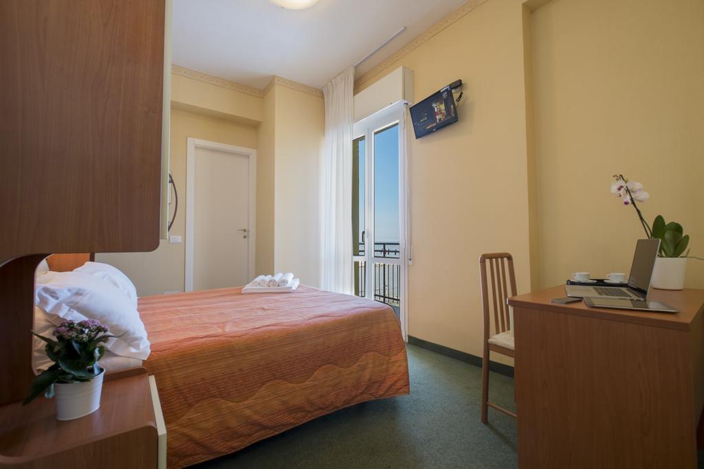 Crosal 3* Rimini